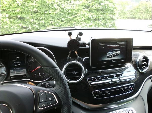 Auto-Handyhalter für Mercedes Benz V250 W447 2016-2022 360 Grad drehbares  GPS Spezielle Halterung